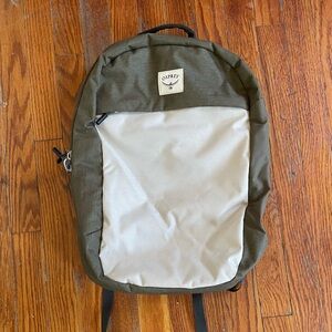Osprey Green/Gray and Off-White Backpack